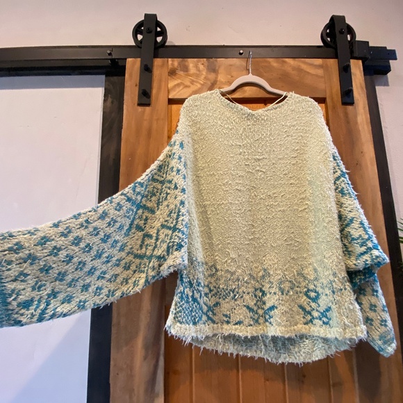 Free People NWT sweater - Picture 8 of 8